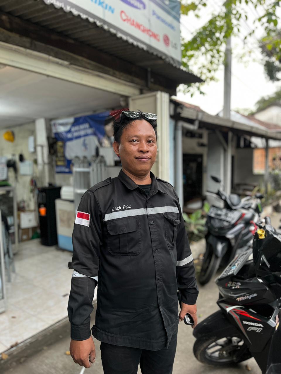 Foto Budi, Kepala Teknisi