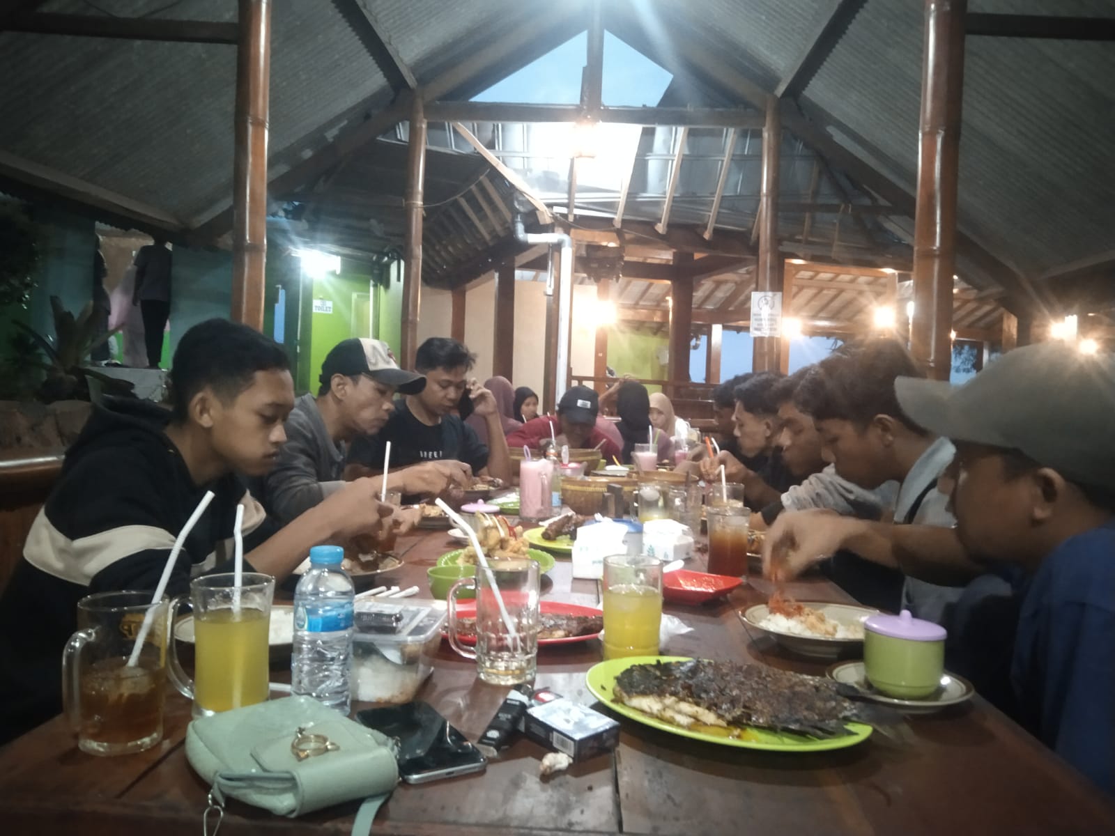 Kegiatan team building HDB Airconds